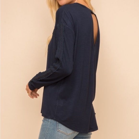 Cute Navy Top - Picture 3 of 8